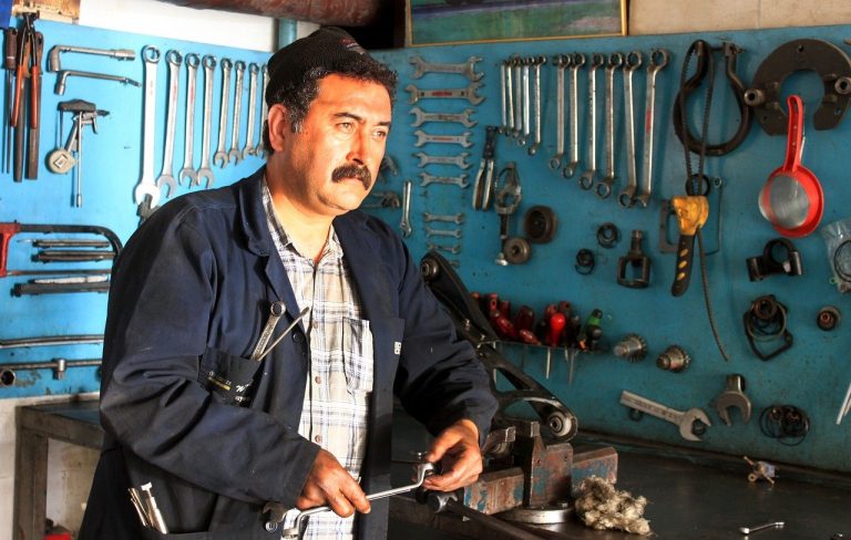 mallette d'outillage ou servante d'atelier